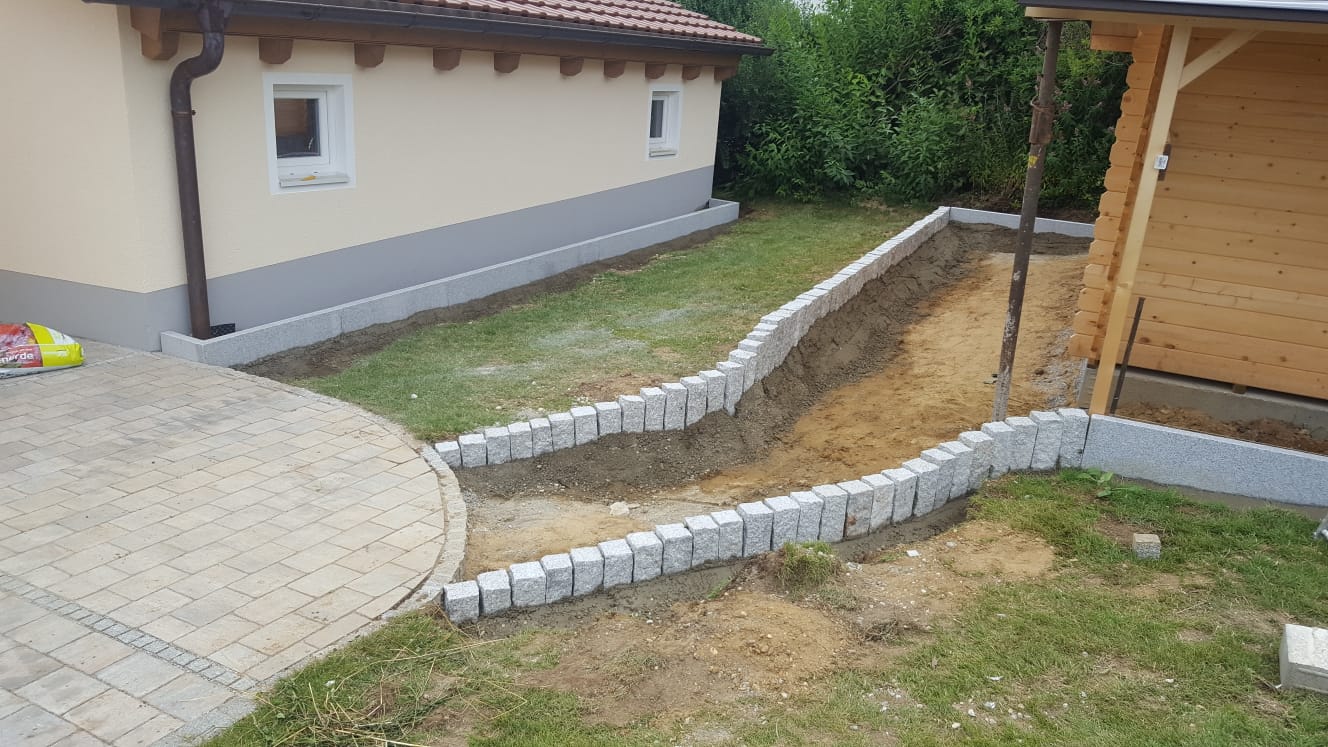 Erdweg Baggerarbeiten Pflasterarbeiten Gehölzpflege